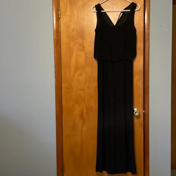 NWOT, Tiana B, sleeveless jumpsuit, so flowy and fun. Size S - Picture 1 of 7